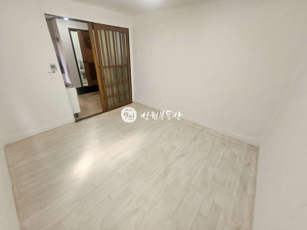 서울 강북구 미아동 SW 두개 노선 낮은 계단 옵션 있는 분리형 원룸 월세 매물번호 11926 사진 3