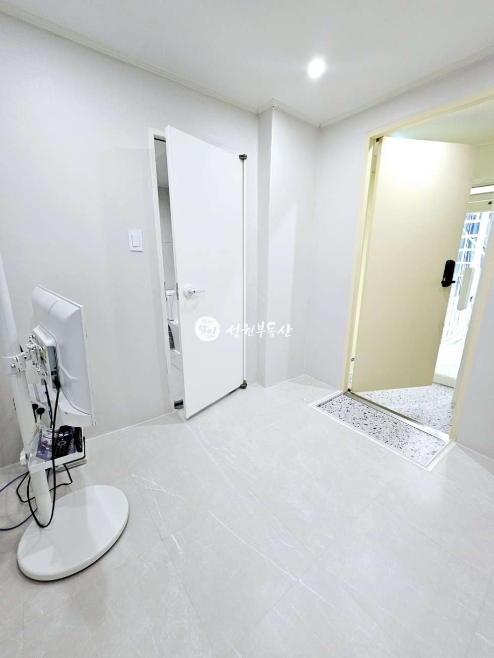 서울 강북구 수유동 173-7 수유역 도보 5분 신축 원룸 남향 단기임대 가능 주차x 월세 매물번호 11977 사진 2
